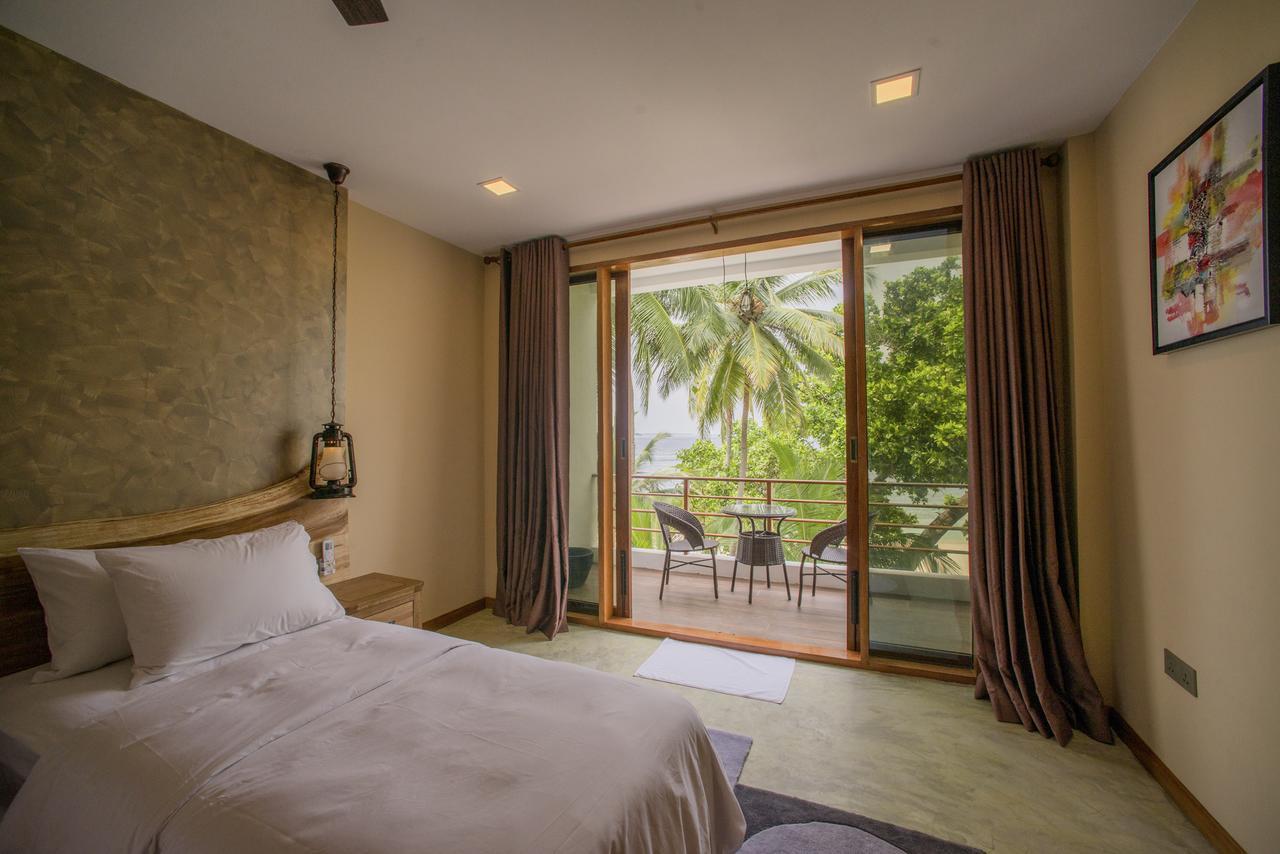 Kiha Beach Dharavandhoo Exterior photo