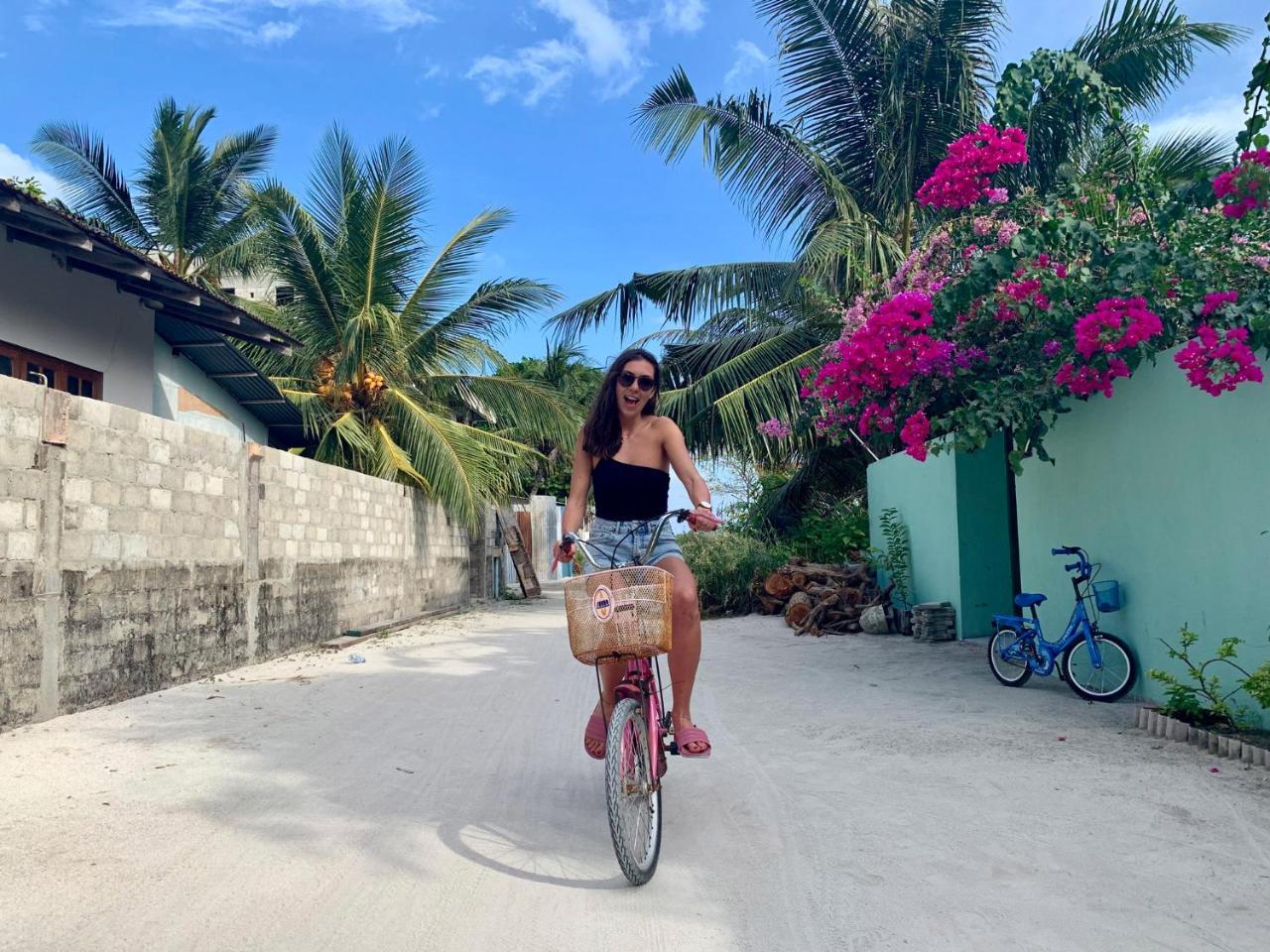 Kiha Beach Dharavandhoo Exterior photo